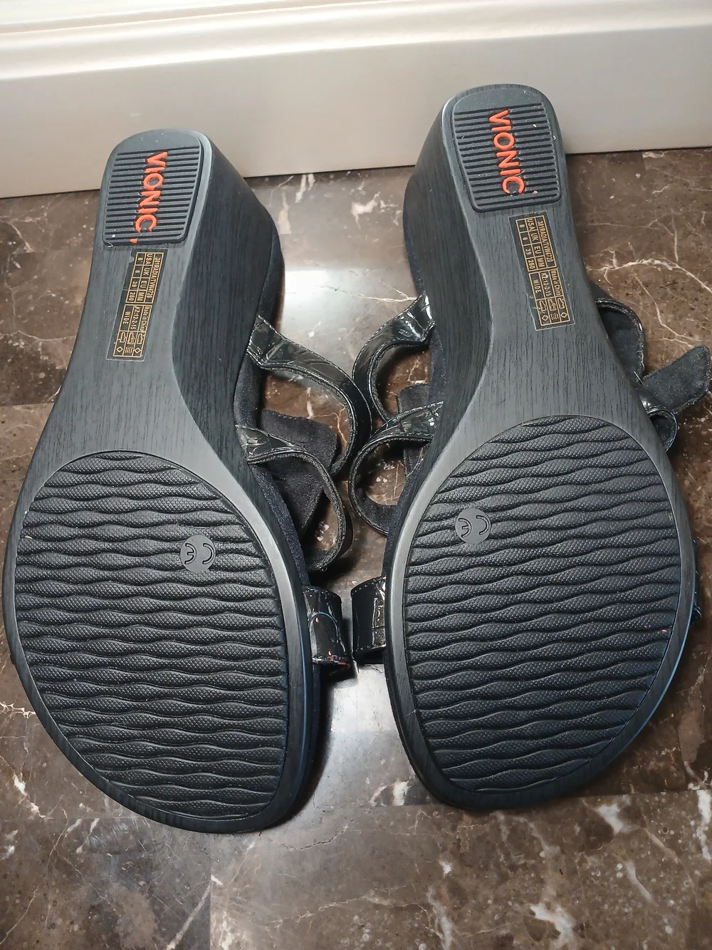 Vionic Black Croc-Embossed Triple Buckle Slide Sandals